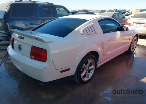 2009 Ford Mustang Gt/Gt Premium from USA, damaged, VIN 1ZVHT82H495127763